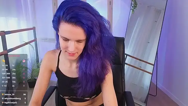 auralaunni (F young) - Squesse tits