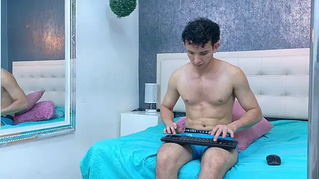 keen_black_ webcam
