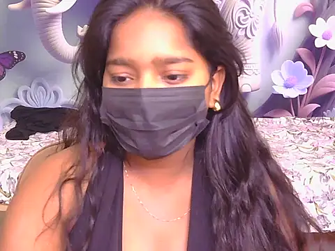 bold-kiyara webcam