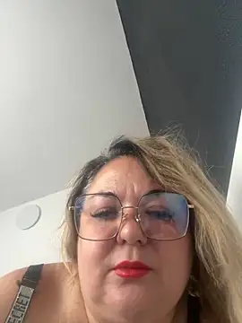 MikyVesela webcam