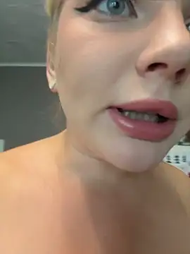AmmyHot webcam