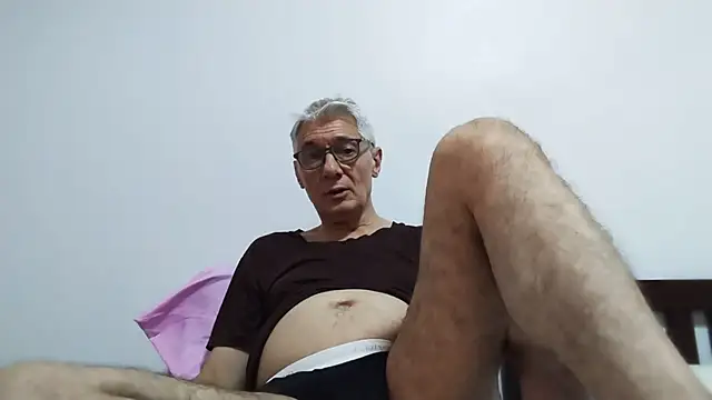 BIGUNCUTHARDCOCK webcam
