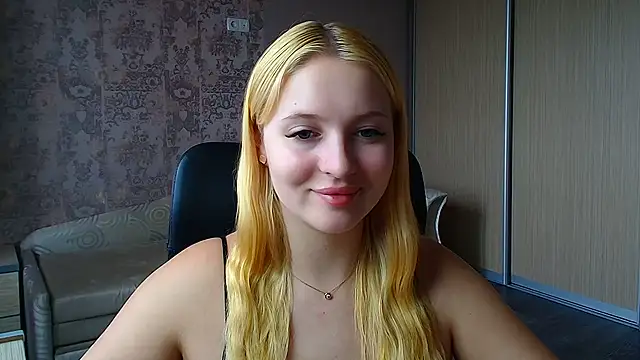 Milka_kiss_ webcam