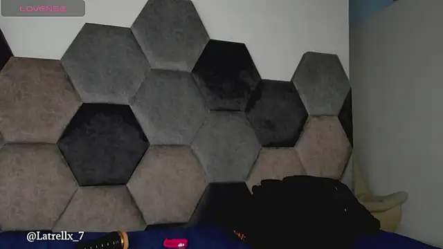 Latrellx7 webcam