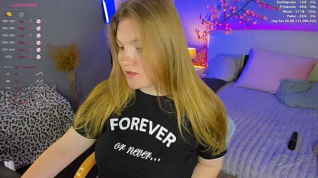 AshleyJoness webcam