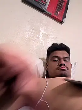 Uncutrod25 webcam