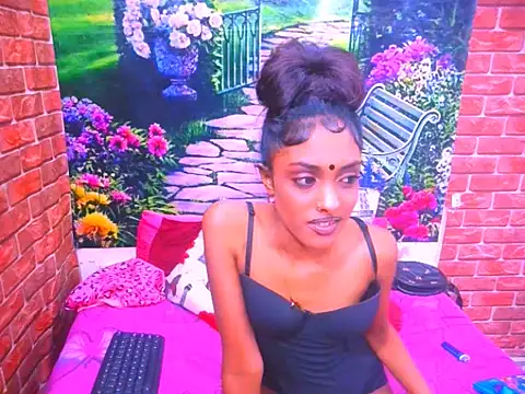 IndianPretty14u2Luv webcam