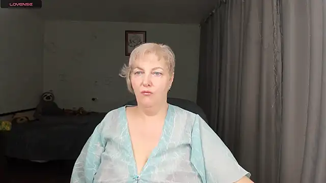 Mary-Leee webcam