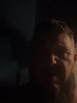 TatooedBear webcam