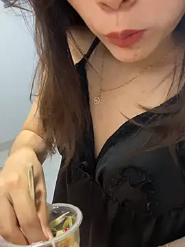 Shushi_sexyy webcam