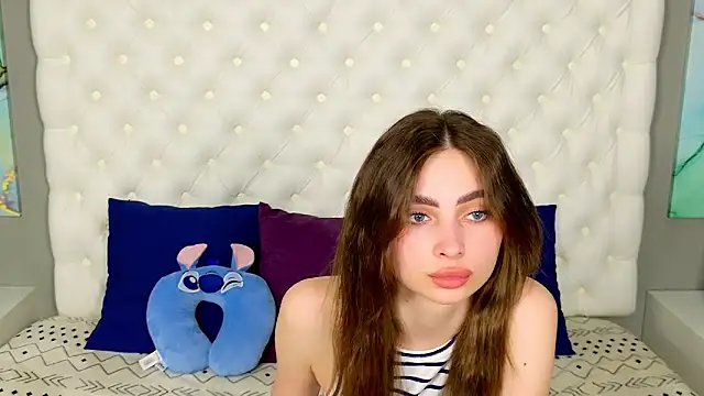 MilaLick webcam
