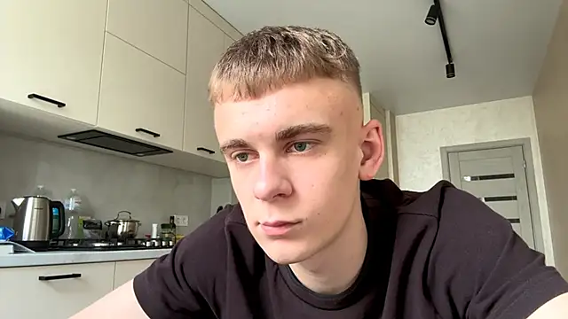 solofury (M twink) - Buy car