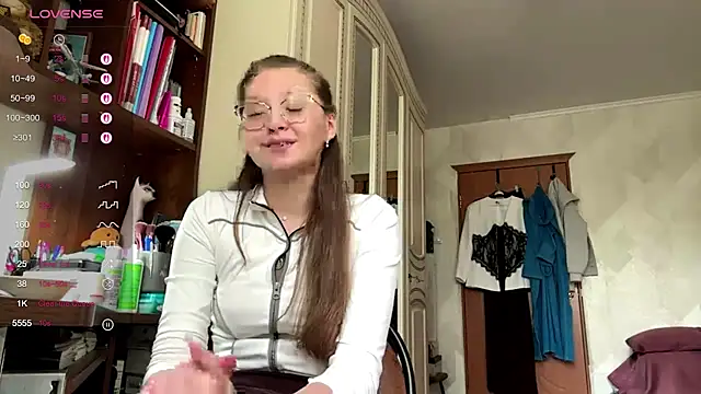 UncaringArtery webcam