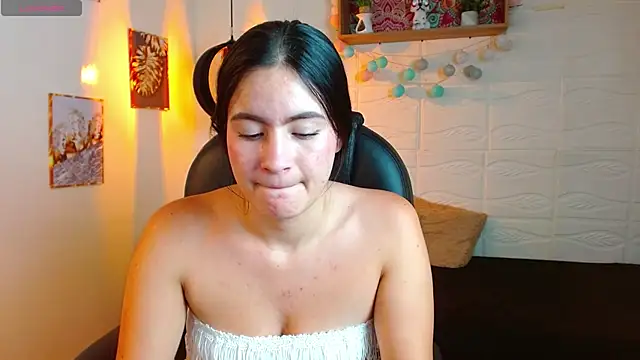 rosaleia_ webcam