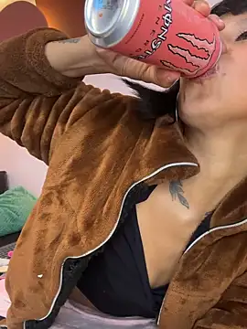 valkiriia_wiine (F young) - Ride my ultra realistas dildo