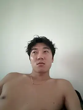 YourBadboy718 webcam
