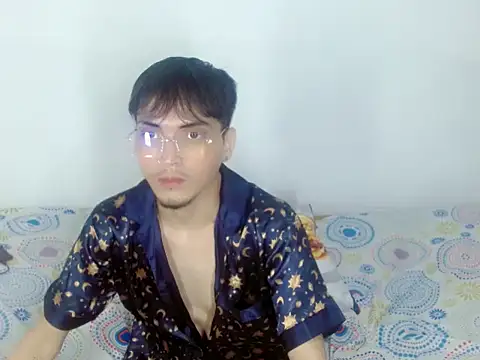 flaco23_latino webcam