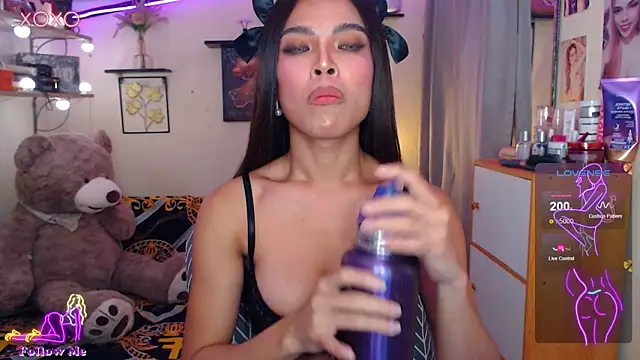 izabella_moore webcam