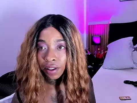 Pauline_Fox webcam