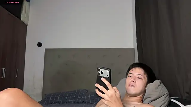 Addictiveboi webcam