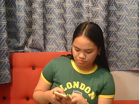 prettykrysgirl webcam