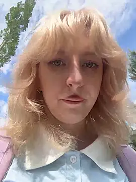 RonnieKiss webcam