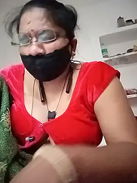 Menka_cut34 webcam