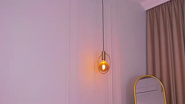 AriannaRuss webcam
