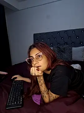 LittleAli0311 webcam