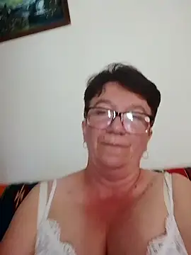 KetQueen101 webcam