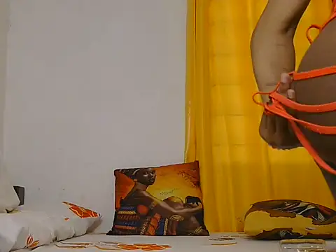 Saucy1_Angels webcam