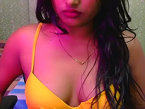 Hot-navyaa webcam