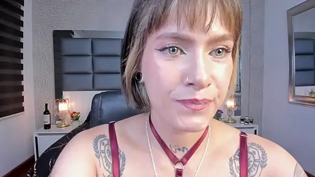 Mrs_Regina_clk webcam
