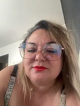 MikyVesela webcam