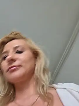 KaylinJan webcam