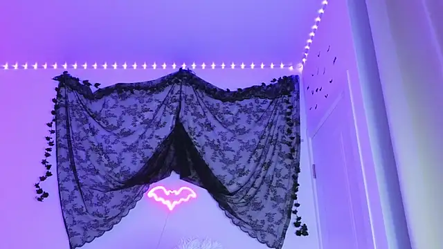 LilithMadden webcam