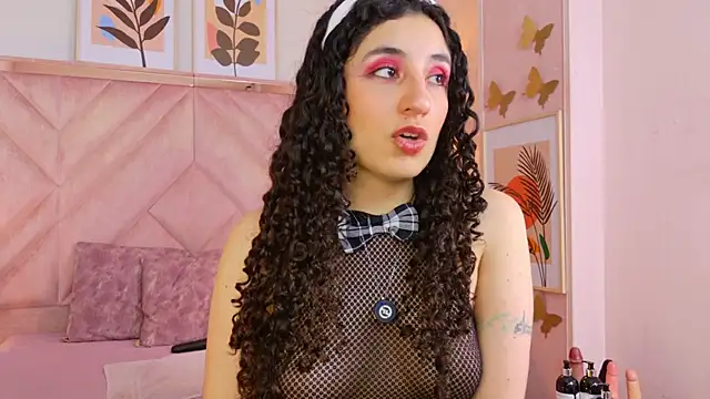 DemiJones_ live cam on StripChat