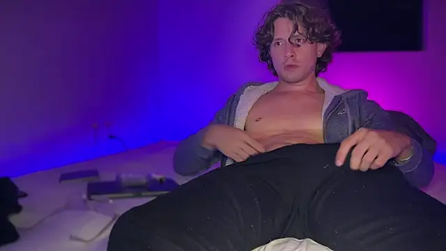 mcklister_kinky_... Live Webcam on Stripchat