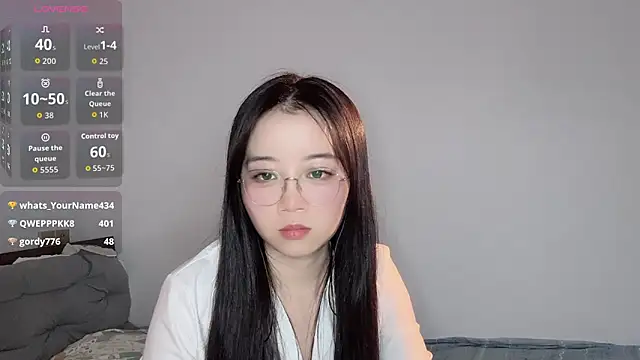 77-Vicky webcam