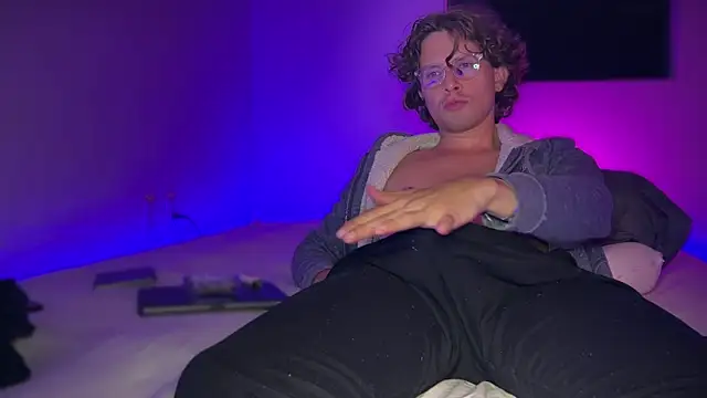 mcklister_kinky_feets webcam