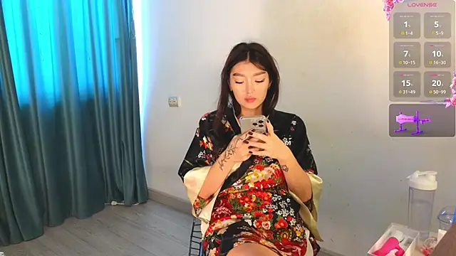 AudreyMell live sex cam