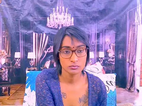IndianRebel4u2Luv webcam
