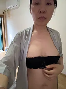 xiiuuff18 webcam