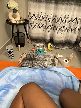 Nicole_bash webcam