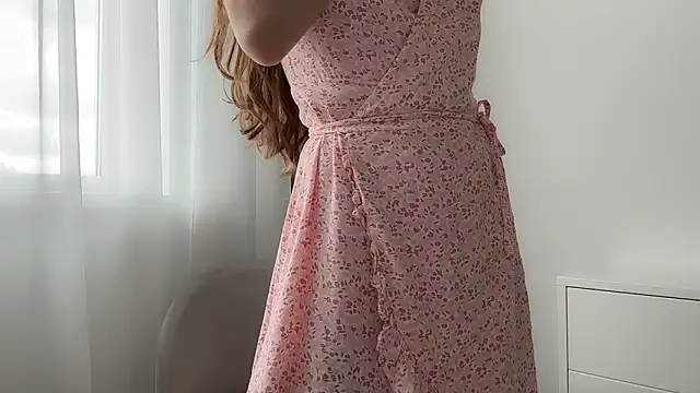 ShySchoolGirl webcam