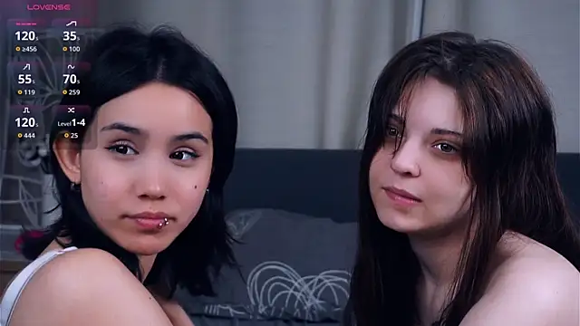 ReynaGrinvalsky live sex cam