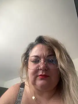 MikyVesela webcam