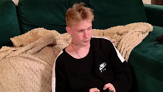 SweetBoyAlexx live cam on StripChat