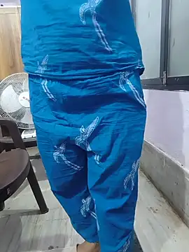ritika_kushwaha webcam