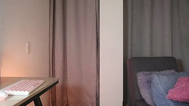 Mia_sweet80 webcam